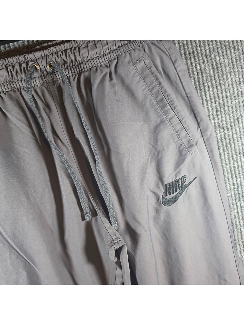 Nike Sportswear Woven Jogger Pants Mens Gray Embroidered Swoosh Drawstring